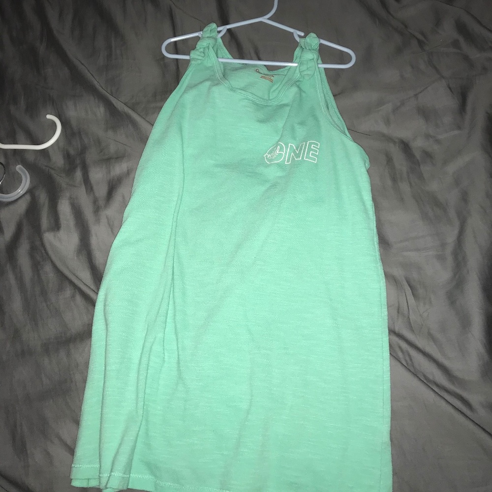 2 tank tops
